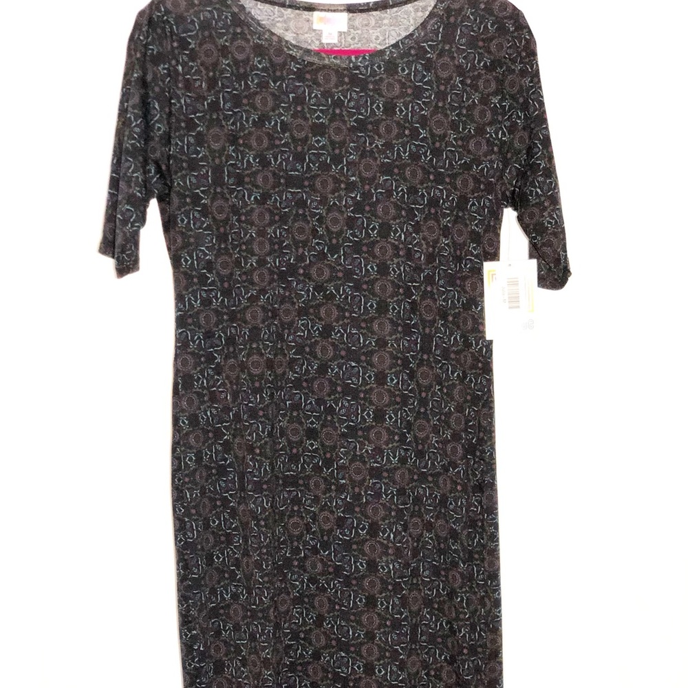 LuLaRoe Julia Dress NWT
2nd Pic Size Chart